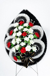 Венок «МЕТЕЛИЦА»
